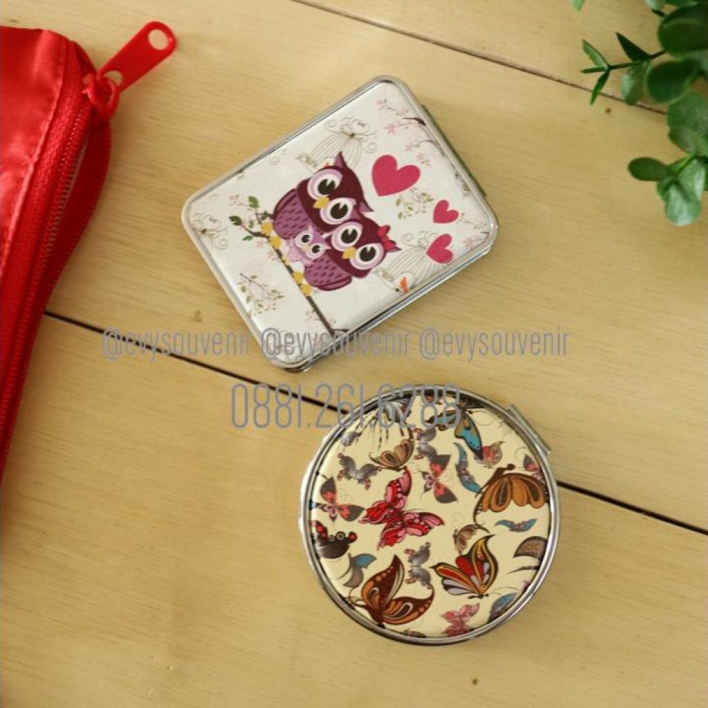 Souvenir Cermin Lipat Premium โ Evy Souvenir